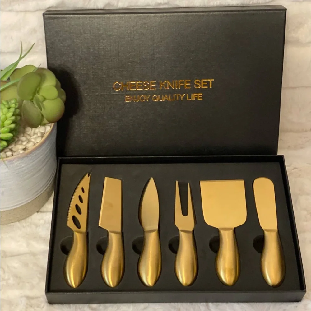 ✨🆕✨Brand New Gold Cheese Knife Set